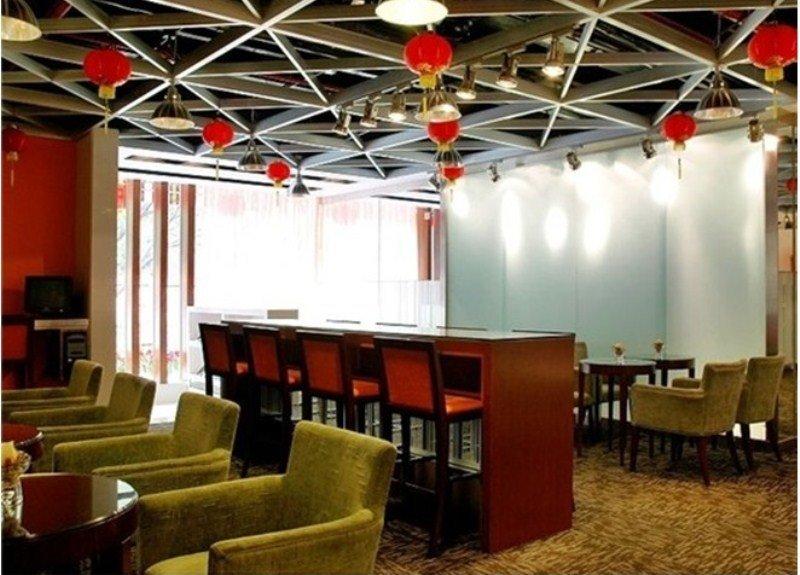 Yanjiang East Garden Inn Гуанчжоу Екстер'єр фото