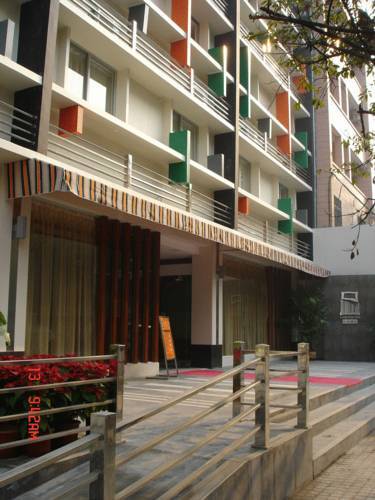 Yanjiang East Garden Inn Гуанчжоу Екстер'єр фото